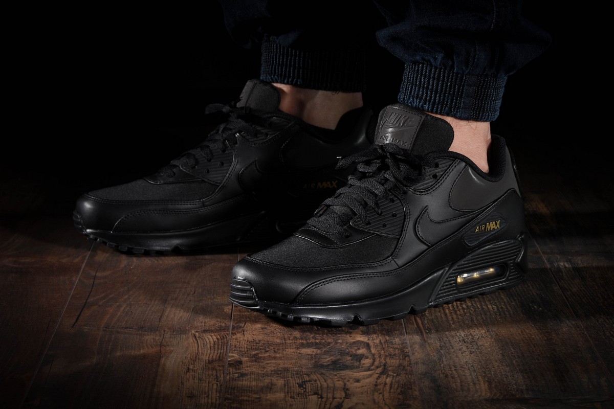 Nike air max premium black deals
