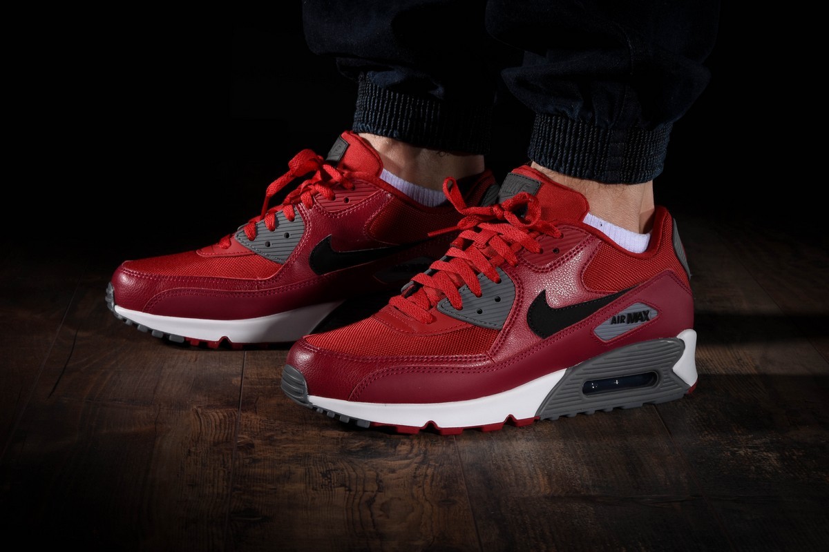 NIKE AIR MAX 90 ESSENTIAL GYM RED