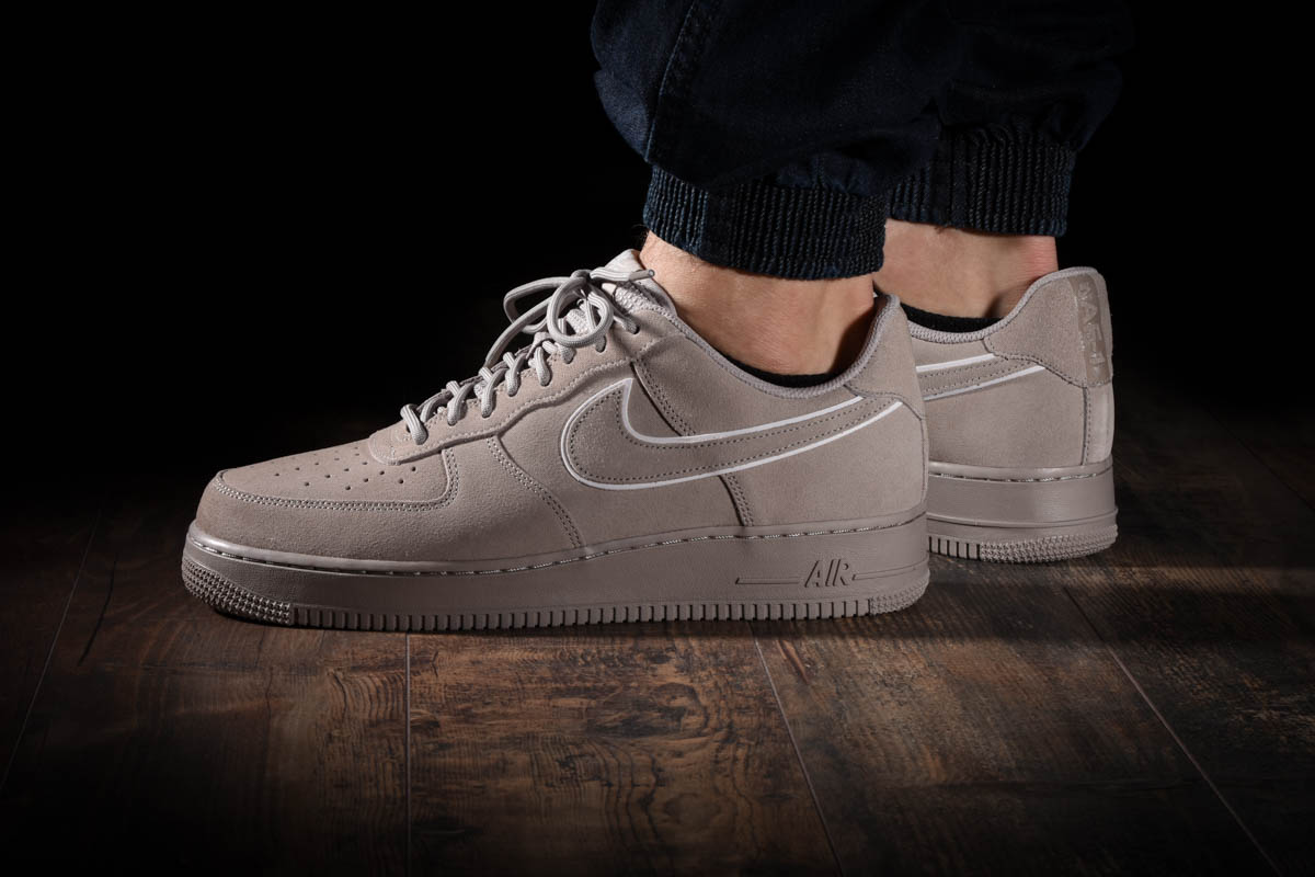 nike air force 1 07 lv8 suede blue