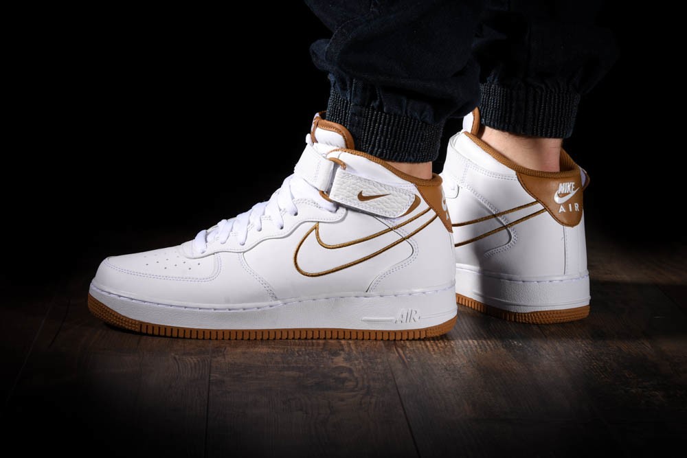 nike air force 1 07 mid leather