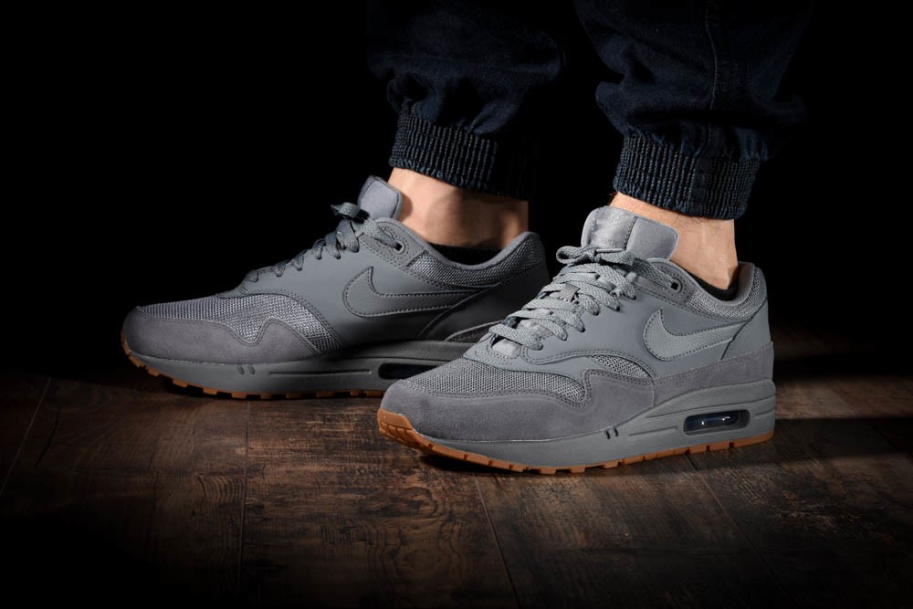 NIKE AIR MAX 1 PREMIUM GREY