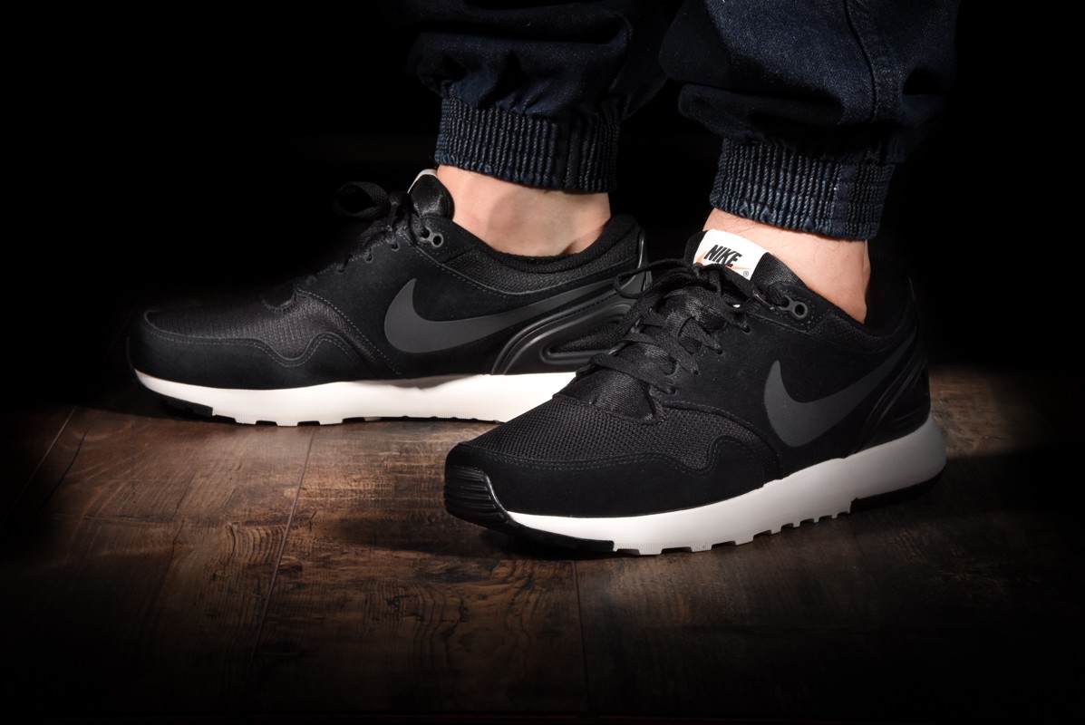 nike air vibenna black