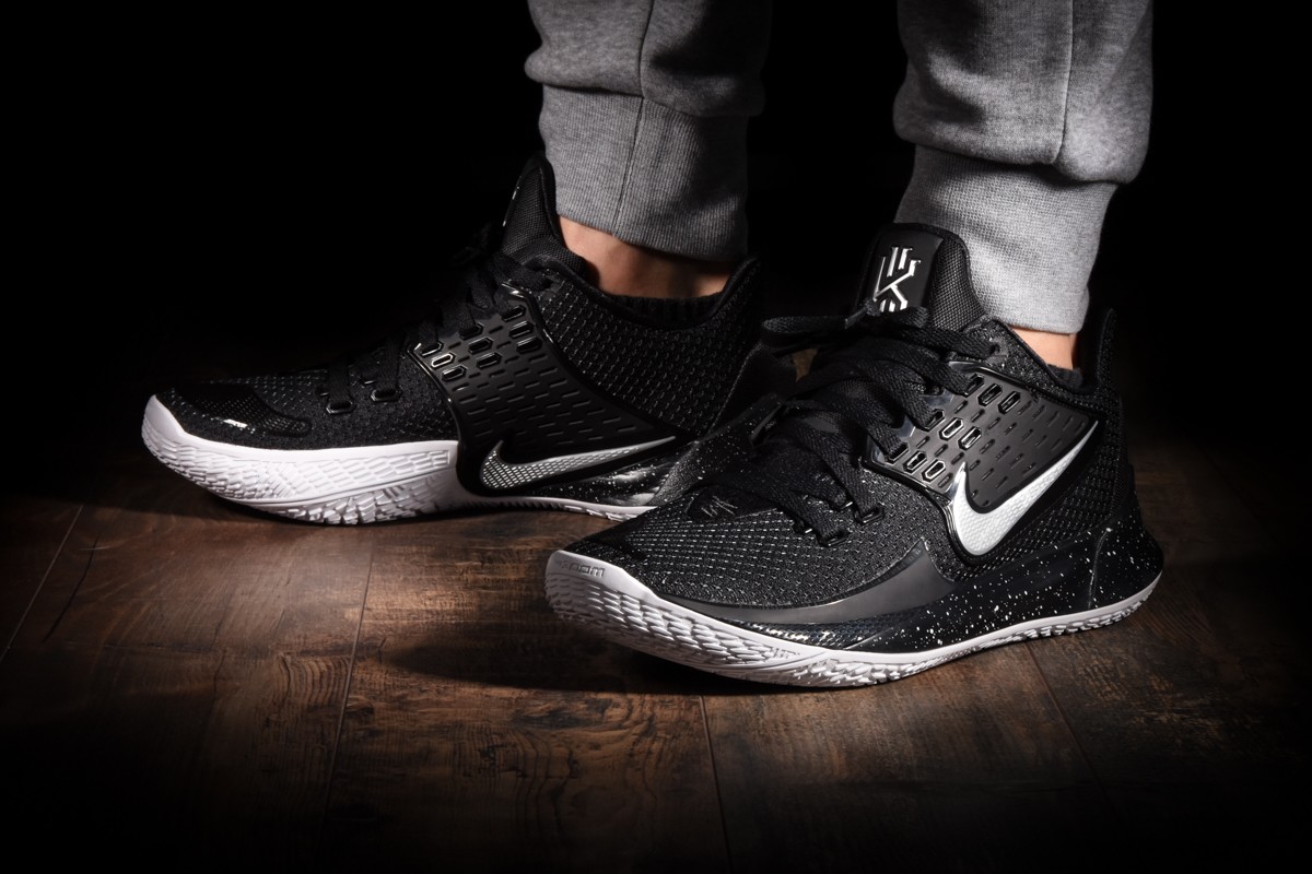 Kyrie low 1 black cheap metallic silver