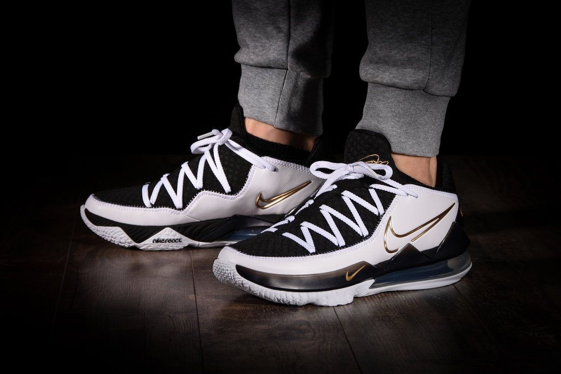 NIKE LEBRON 17 LOW SHERIFF