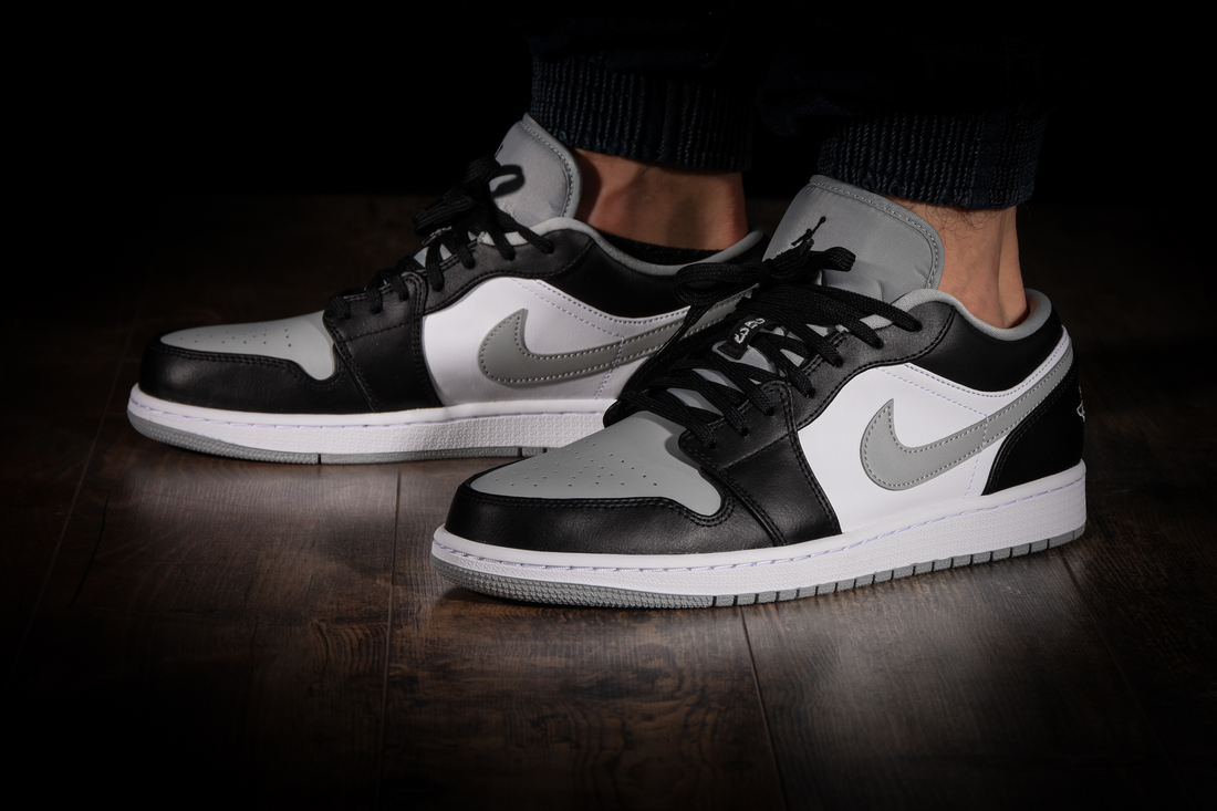 NIKE AIR JORDAN 1 RETRO LOW SHADOW