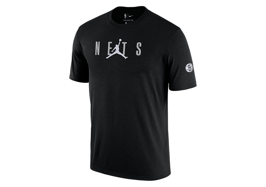 NIKE NBA BROOKLYN NETS COURTSIDE STATEMENT TEE BLACK