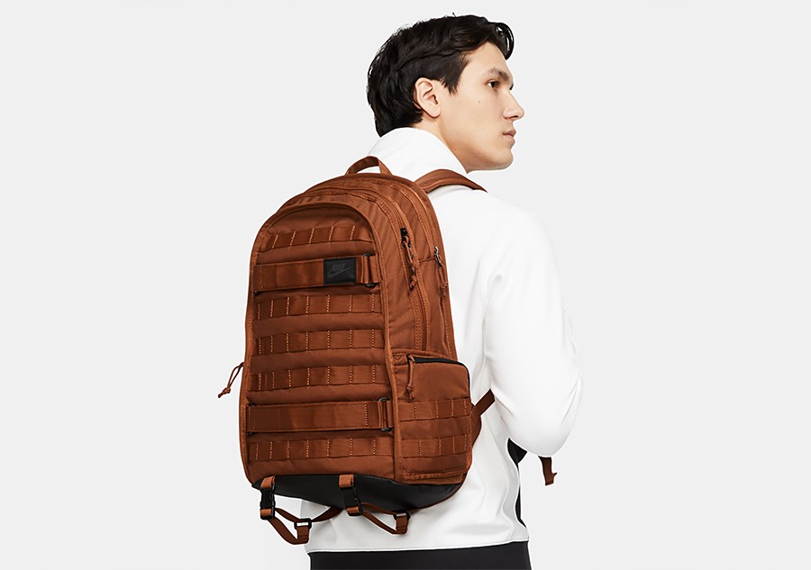 Nike NSW deals Sportswear RPM SB Skateboard Strap Backpack Pecan Brown BA5971-204