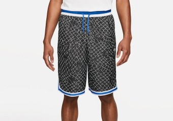 NIKE SEASONAL DNA SHORTS BLACK