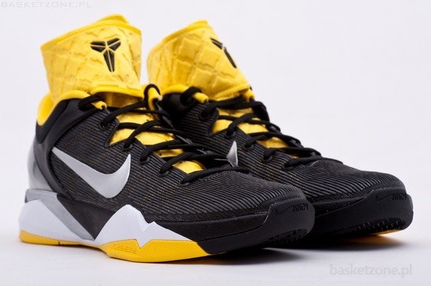 NIKE ZOOM KOBE 7 VII SUPREME BLACK per 85 00 Basketzone